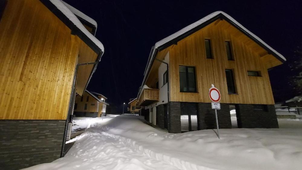 Lipno Apartments Bergmax, Ski Areal Lipno 16Min Dojezd - Resort Male Lipno S Terasou A Zahradkou, Parking Free Černá v Pošumaví Eksteriør billede