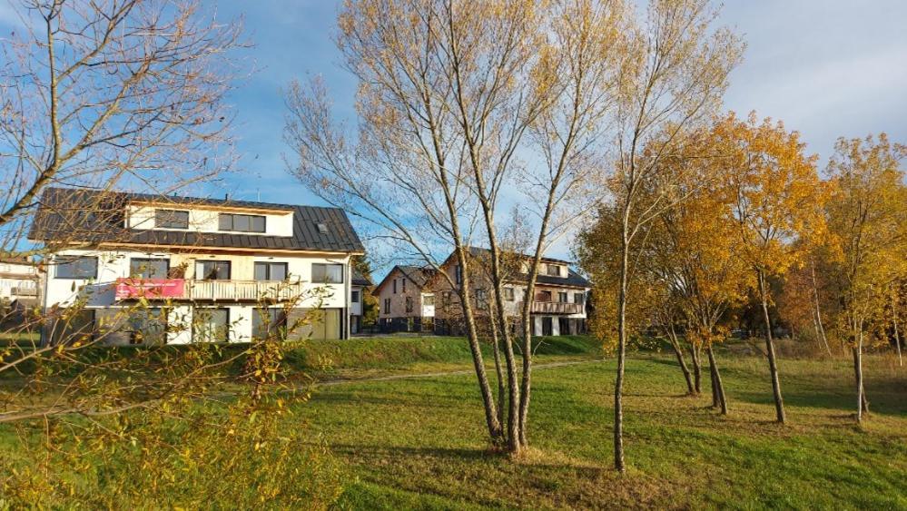 Lipno Apartments Bergmax, Ski Areal Lipno 16Min Dojezd - Resort Male Lipno S Terasou A Zahradkou, Parking Free Černá v Pošumaví Eksteriør billede