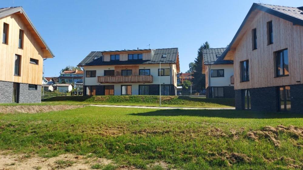 Lipno Apartments Bergmax, Ski Areal Lipno 16Min Dojezd - Resort Male Lipno S Terasou A Zahradkou, Parking Free Černá v Pošumaví Eksteriør billede
